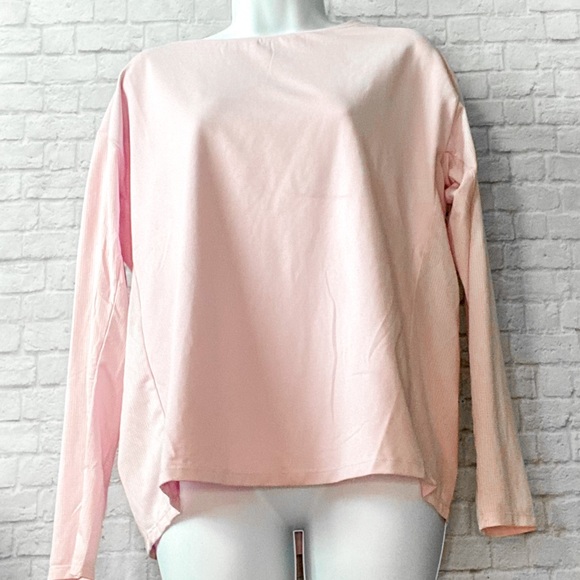 Fabletics Tops - ❗️DONATING SATURDAY❗️ Fabletics long sleeve 🤍